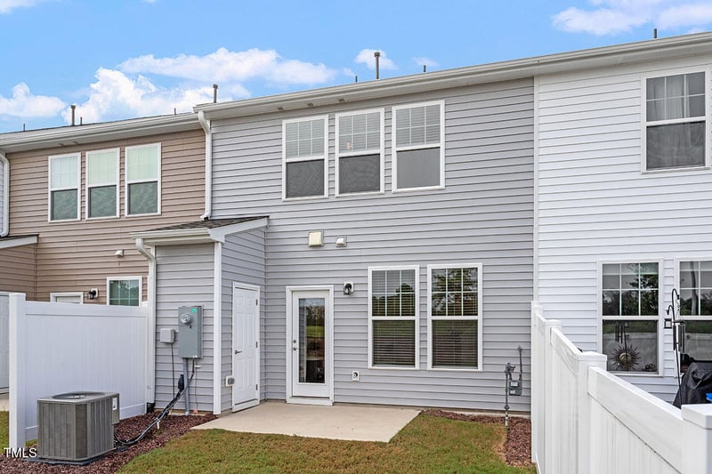 30 Snowshill St, Angier, NC 27501
