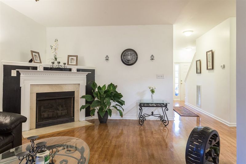 30 Spencers Gate Dr, Youngsville, NC 27596