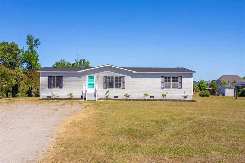 30 Sunshine Acres Dr, Youngsville, NC 27596