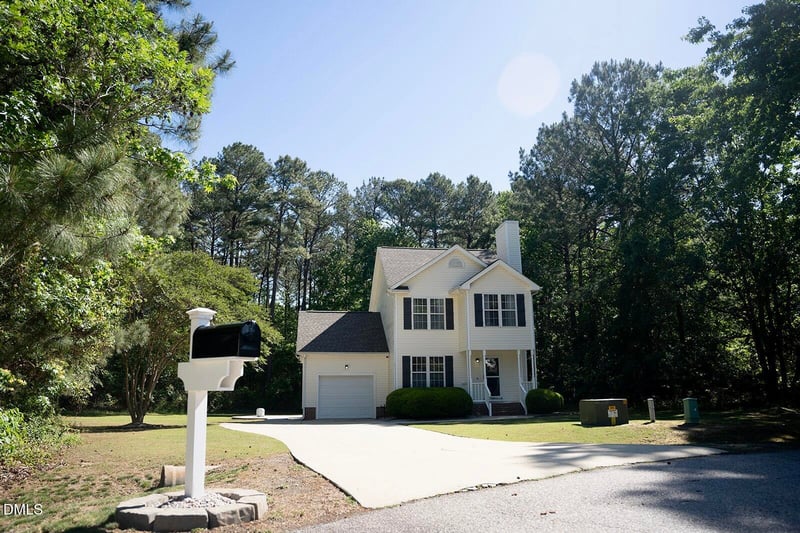 30 Vauxhall Ct, Youngsville, NC 27596