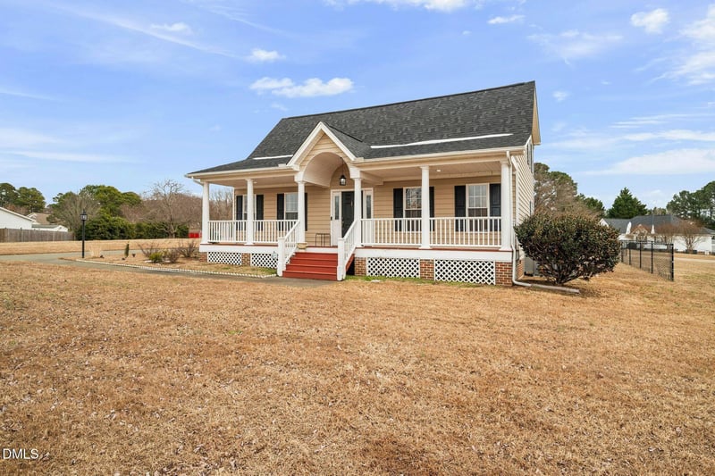 30 Woodcrest Dr, Youngsville, NC 27596