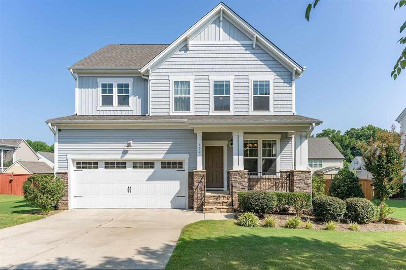 300 Airedale Dr, Holly Springs, NC 27540