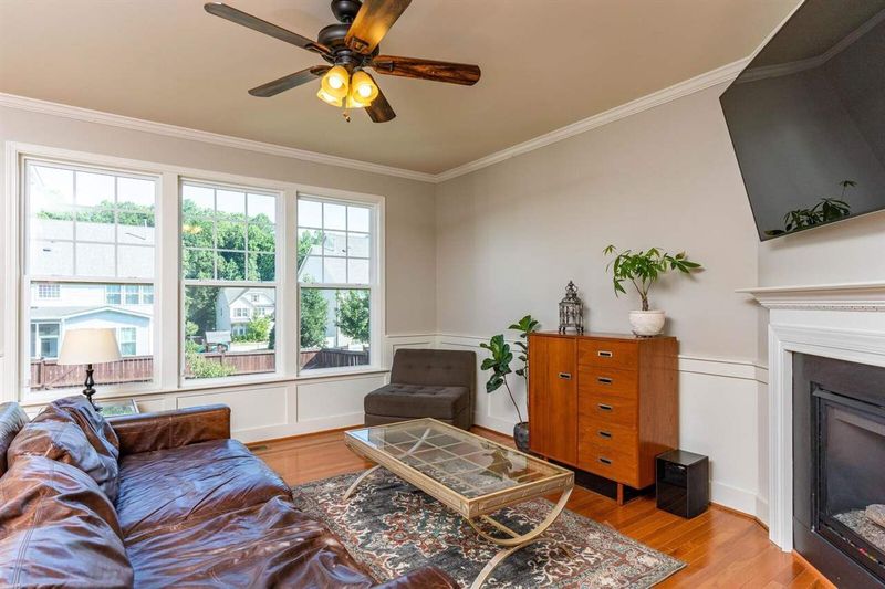 300 Airedale Dr, Holly Springs, NC 27540