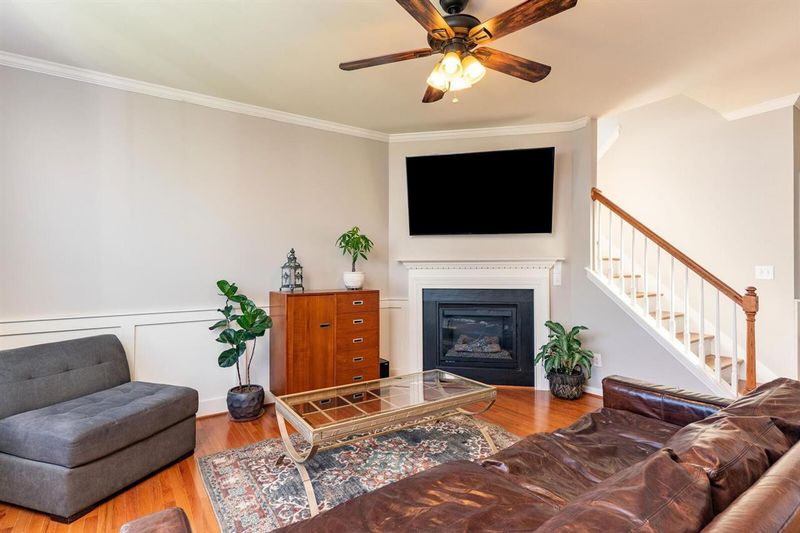 300 Airedale Dr, Holly Springs, NC 27540