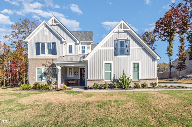 300 Amber Oak Dr, Selma, NC 27576