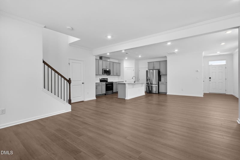 300 Beachcomber Dr, Lillington, NC 27546
