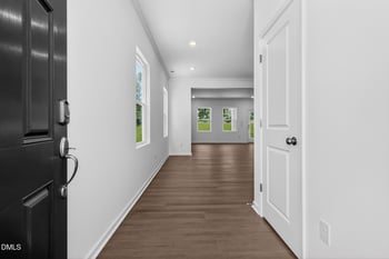 300 Beachcomber Dr, Lillington, NC 27546
