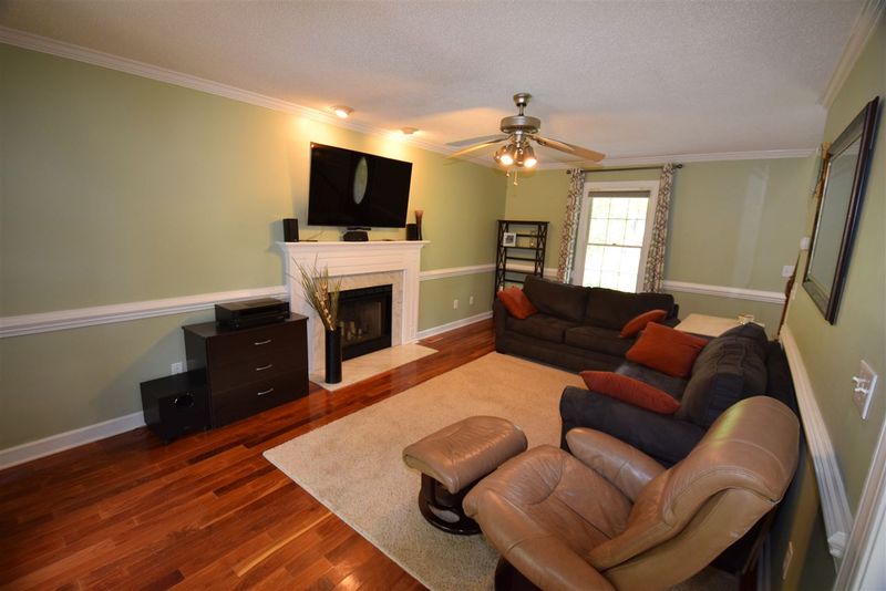 300 Blair Dr, Garner, NC 27529