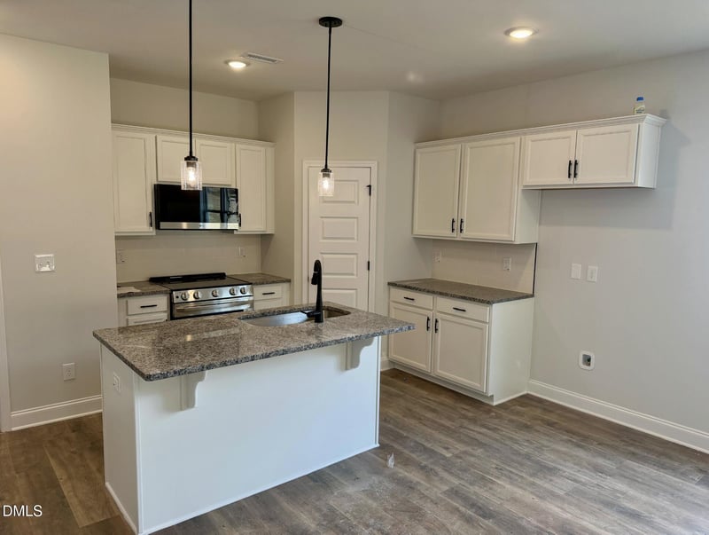 300 Bluejay St, Clayton, NC 27520