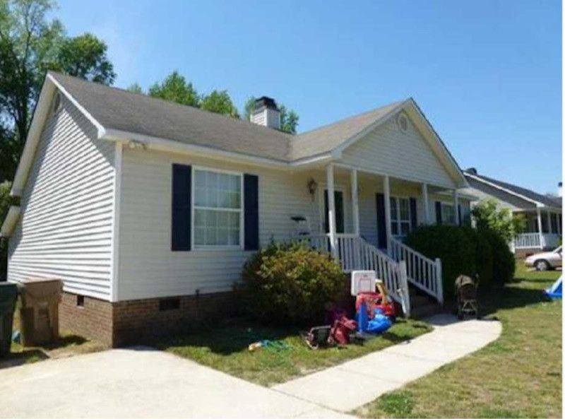300 Brandon Dr, Clayton, NC 27520