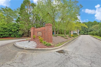 300 Bubble Creek Ct, Fayetteville, NC 28311