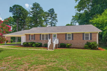 300 Buckingham Dr, Mebane, NC 27302