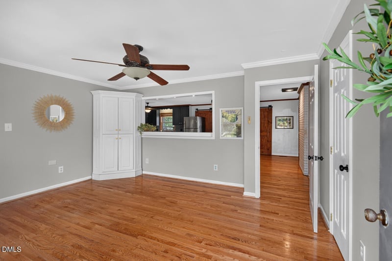 300 Buckingham Dr, Mebane, NC 27302