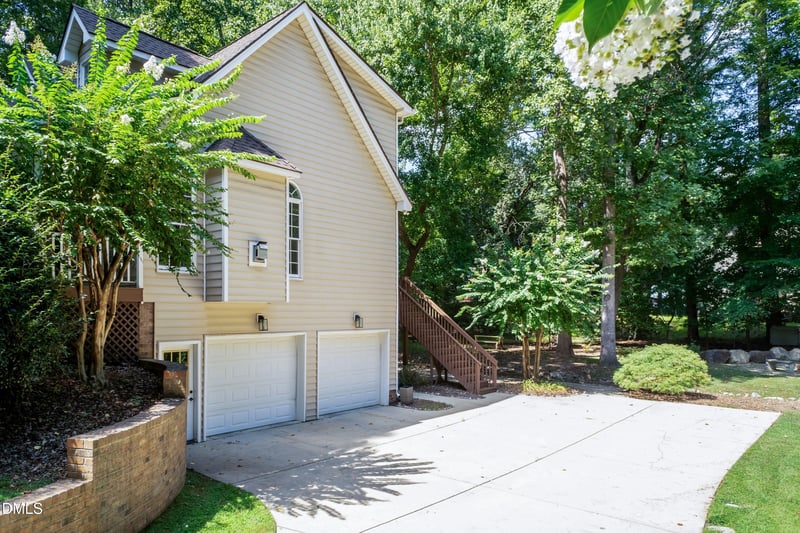 300 Cardinal Crest Ln, Wake Forest, NC 27587