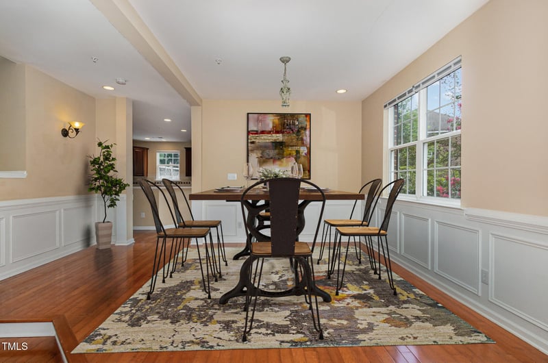 300 Christine Ct, Chapel Hill, NC 27516