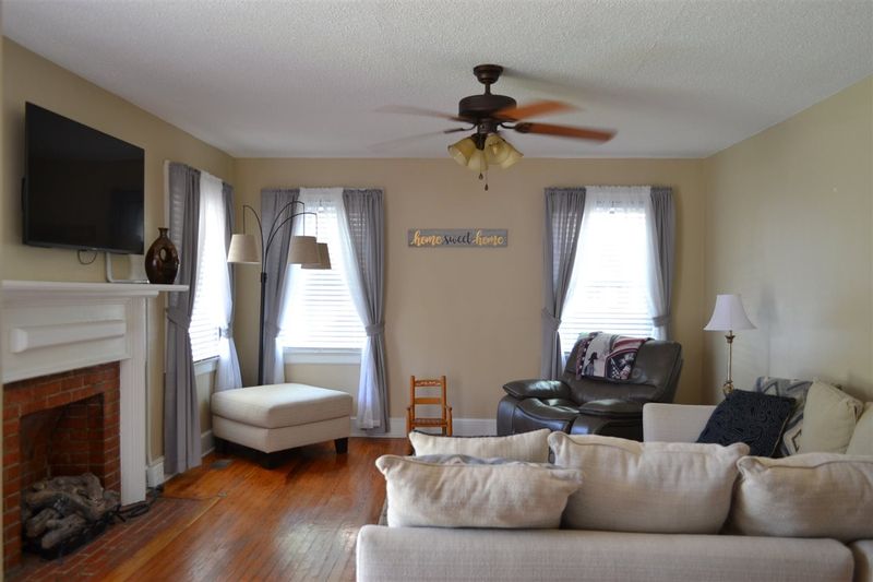 300 W Church St, Benson, NC 27504