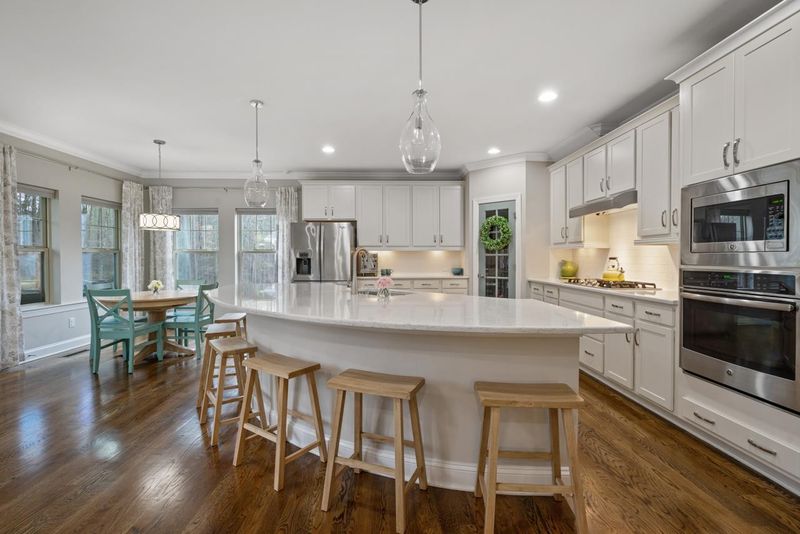 300 Climbing Tree Trl, Holly Springs, NC 27540