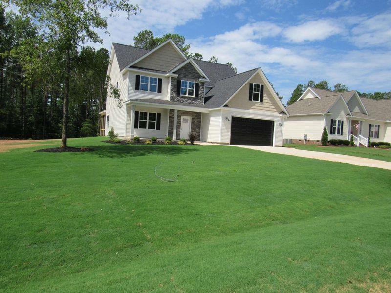 300 Coats Ridge Dr, Benson, NC 27504