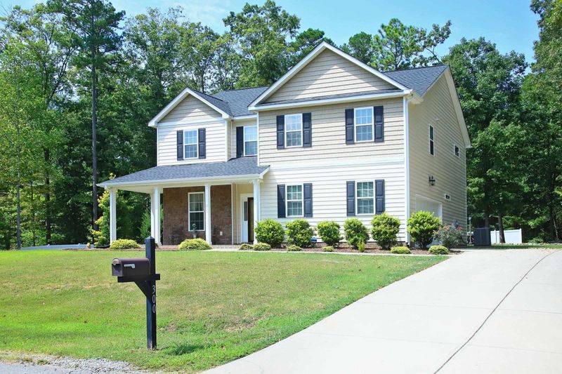 300 Copper Ridge Dr, Sanford, NC 27330