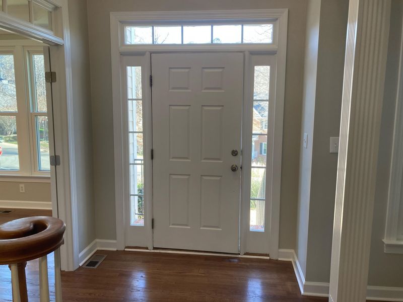 300 Crickentree Dr, Cary, NC 27518