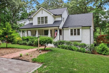 300 Cross Lake Dr, Fuquay Varina, NC 27526