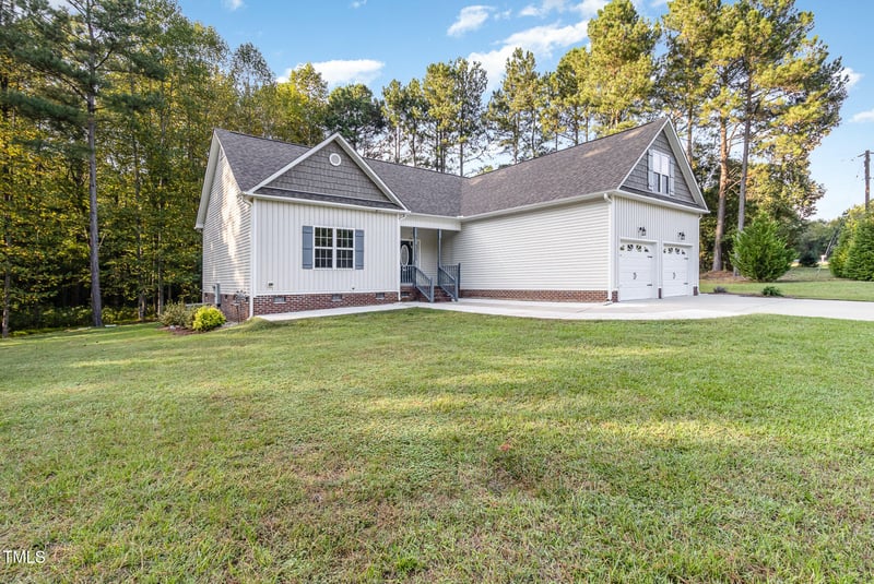 300 Cross Link Dr, Angier, NC 27501