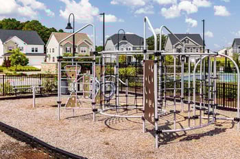 300 Diamond Bluff Ln, Holly Springs, NC 27540