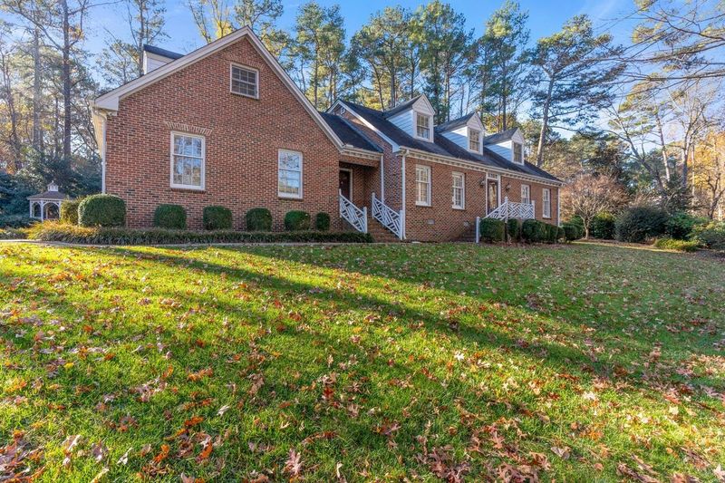300 Dunstable Ct, Raleigh, NC 27614