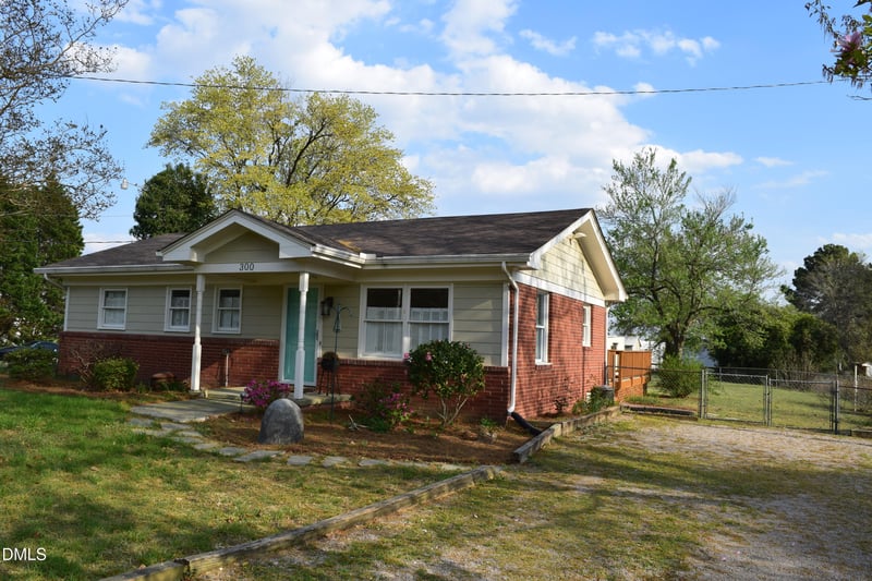 300 Ellen Dr, Knightdale, NC 27545
