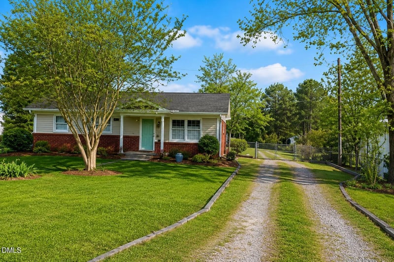 300 Ellen Dr, Knightdale, NC 27545