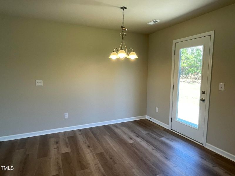 300 Ewing Dr, Selma, NC 27576