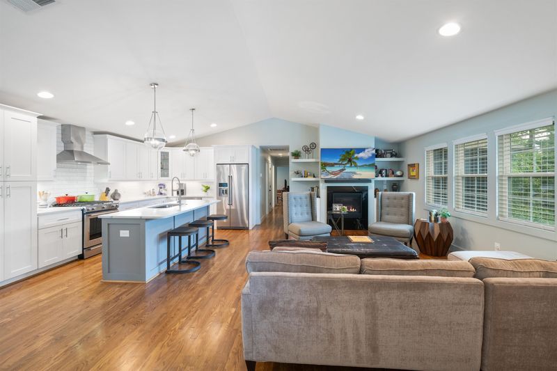 300 Fenton St, Raleigh, NC 27604