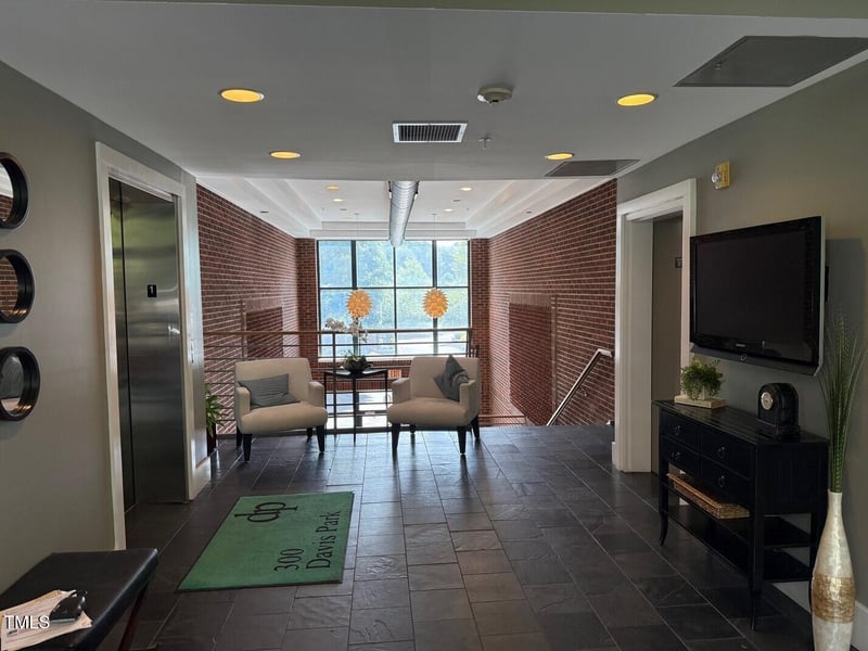 300 Finsbury St #206, Durham, NC 27703