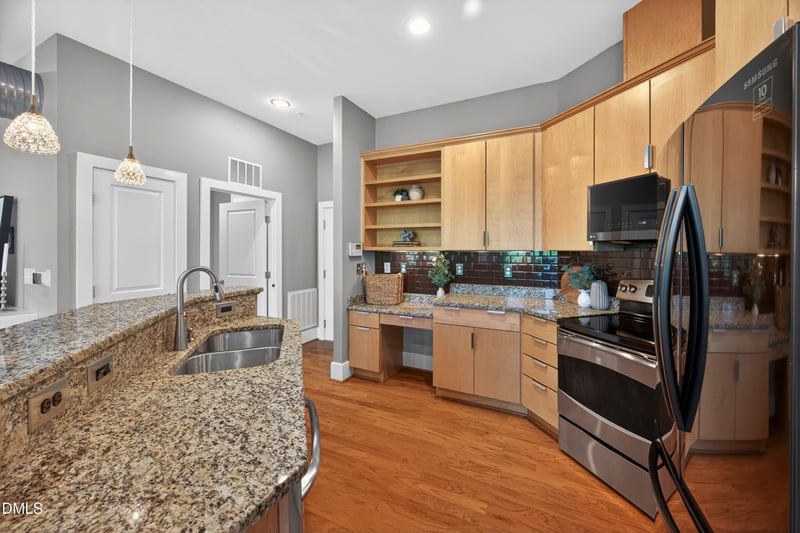 300 Finsbury St #Apt 210, Durham, NC 27703