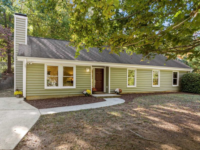 300 Forbush Mountain Dr, Chapel Hill, NC 27514