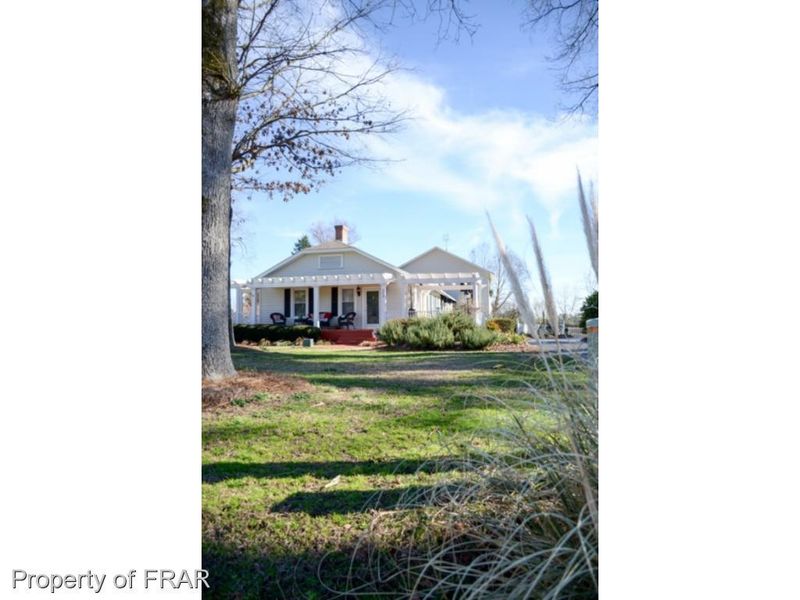 300 Franklin Dr, Sanford, NC 27330