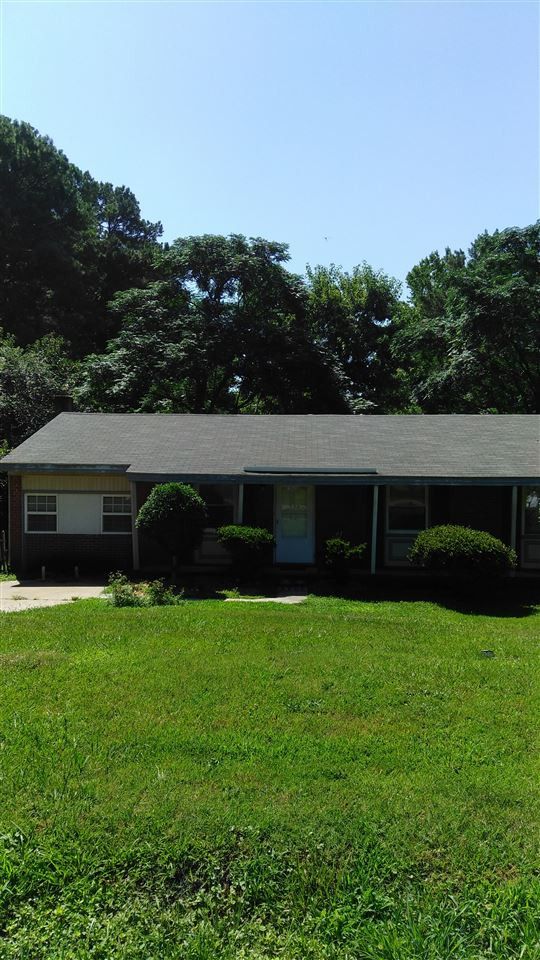 300 Gatewood Dr, Garner, NC 27529