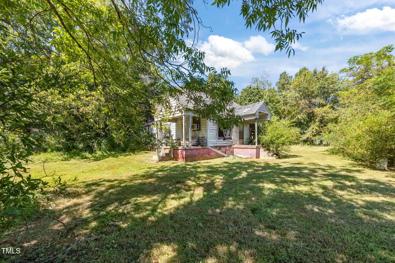 300 Giles St, Mebane, NC 27302