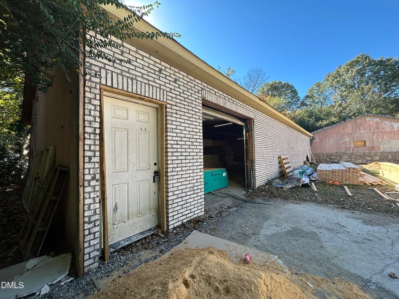 300 Guthrie St, Graham, NC 27253