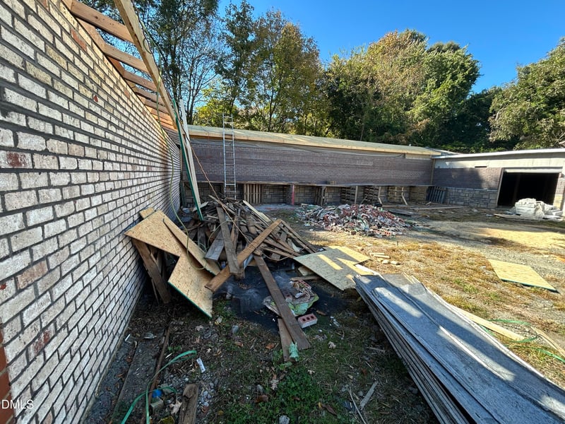 300 Guthrie St, Graham, NC 27253