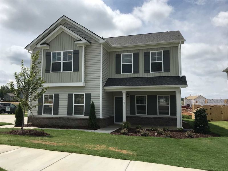 300 Holden Creek Dr, Youngsville, NC 27596