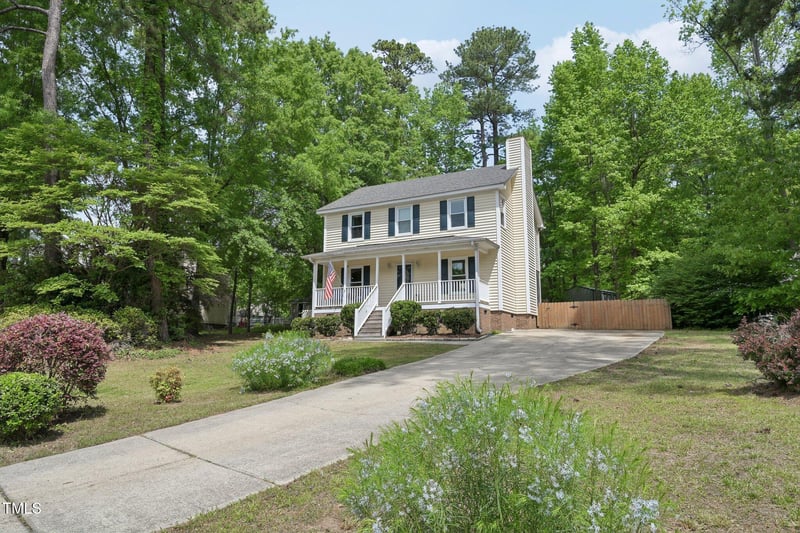 300 Hutchins Dr, Garner, NC 27529