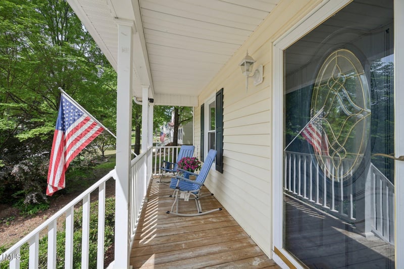 300 Hutchins Dr, Garner, NC 27529