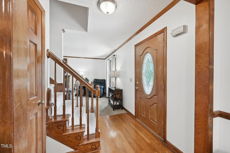 300 Hutchins Dr, Garner, NC 27529