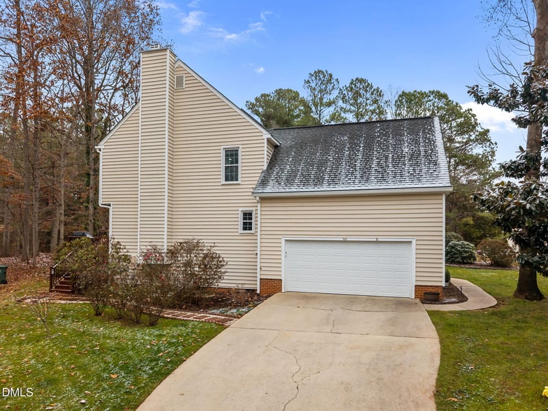 300 Kirkfield Dr, Cary, NC 27518