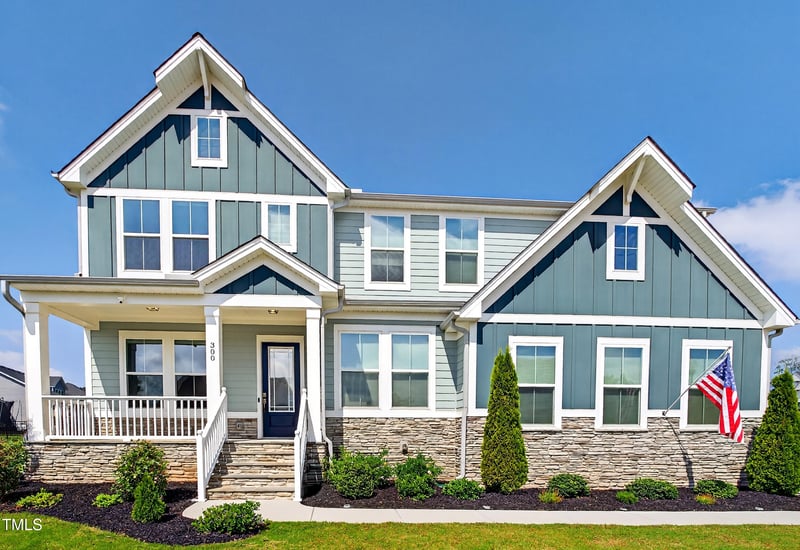 300 Ledge Manor Dr, Holly Springs, NC 27540