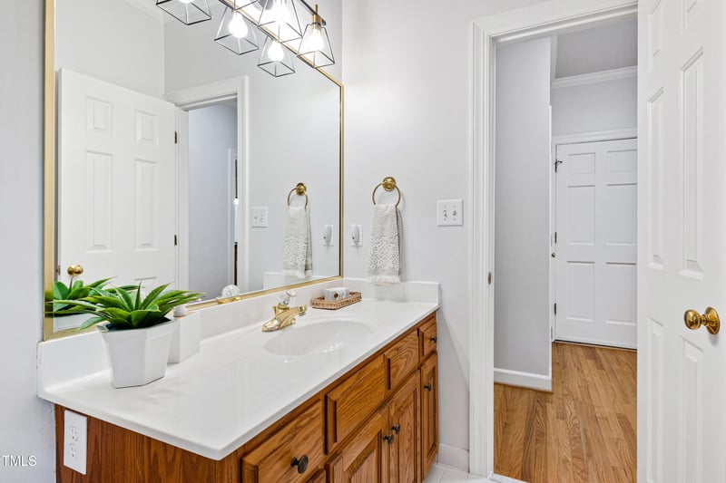 300 Legault Dr, Cary, NC 27513