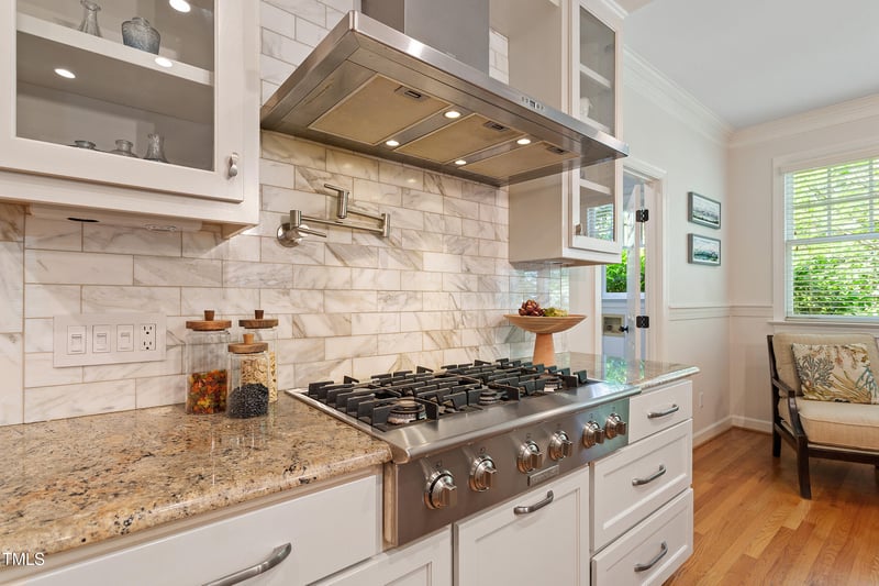 300 Livingstone Dr, Cary, NC 27513