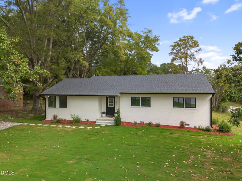 300 Loop Rd, Garner, NC 27529