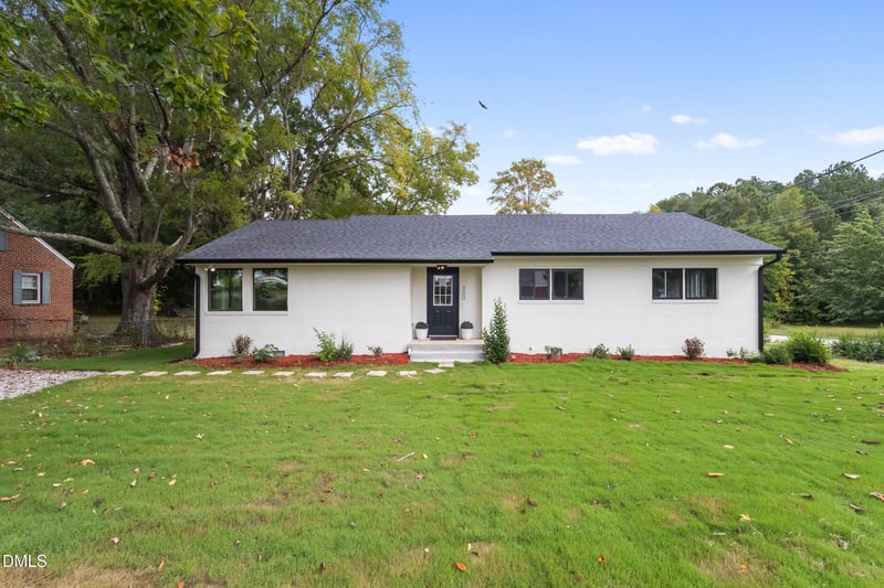 300 Loop Rd, Garner, NC 27529